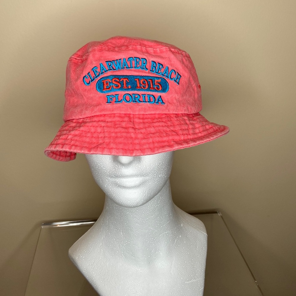 NWOT Clearwater Beach Florida bucket hat, from a smoke free and pet free home